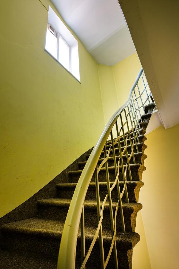 Old Two Floor Palasta Loft With River View Dzīvoklis